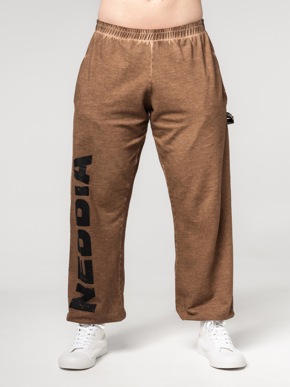 Nebbia Washed-off volné baggy tepláky s kapsami GYM BRO 373