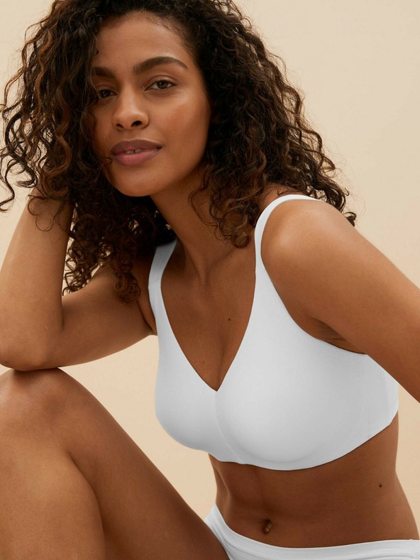 Marks & Spencer Zmenšovací podprsenka Flexifit™ s kosticemi, vel. C–G Marks & Spencer bílá