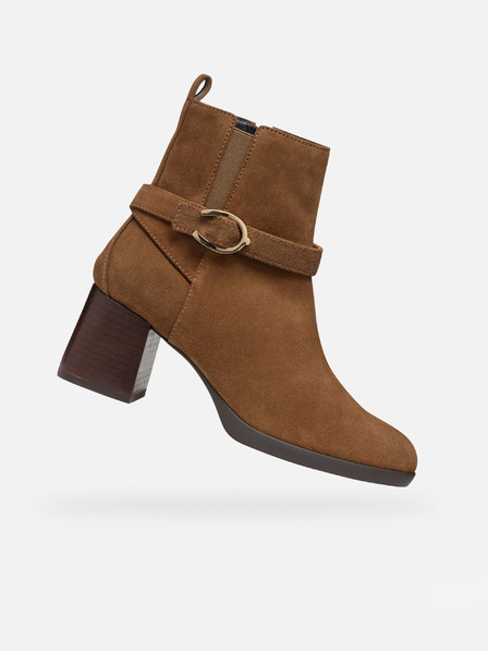 Geox Hnědá dámská kotníková obuv Geox Walk Pleasure 55