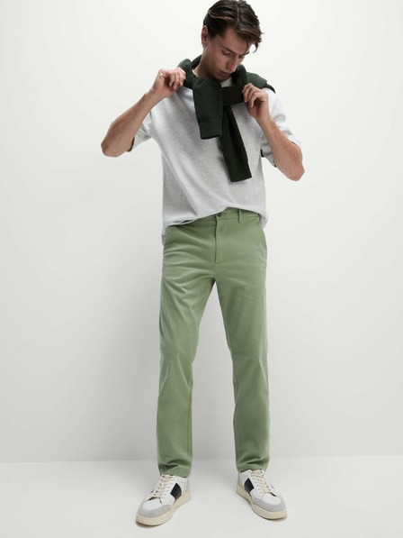 Marks & Spencer Strečové chino kalhoty normálního střihu Marks & Spencer zelená