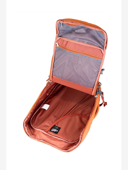 CabinZero Oranžový unisex batoh CabinZero Adventure Sahara Sand (32L)