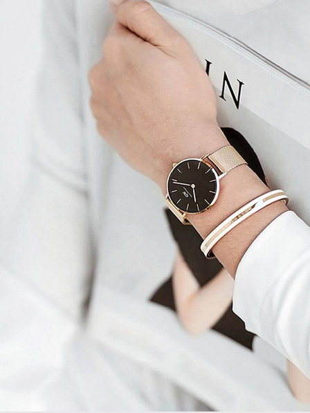 Daniel Wellington Dámské hodinky v růžovozlaté barvě Daniel Wellington Petite Melrose