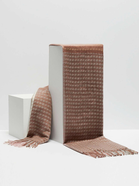 Moodo Scarf with a fine check with a decorative thread