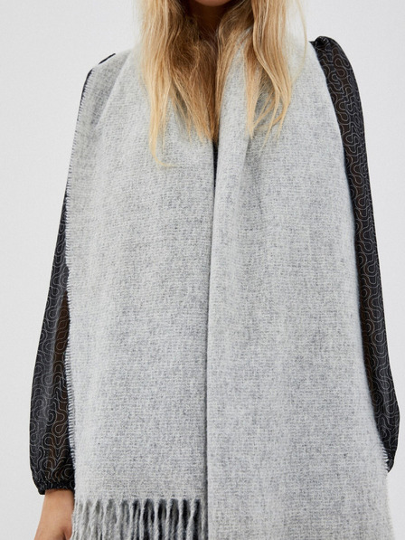 Moodo Plain scarf with fringes