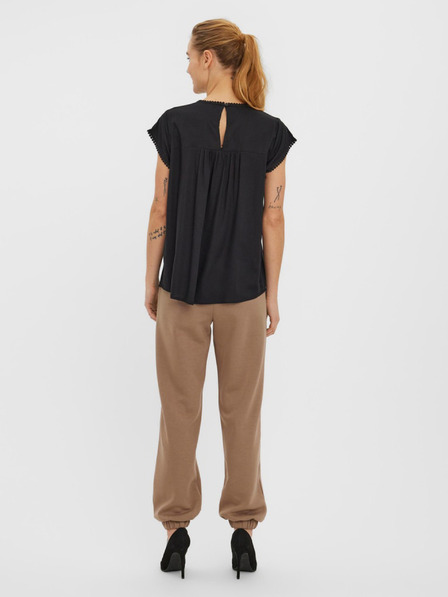 Vero Moda Černá dámská halenka VERO MODA Debbie