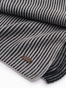 Ombre Clothing Pánská pletená šála s dvoubarevnými pruhy šedá a černá Ombre Clothing