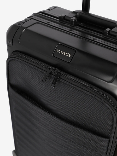 Travelite Černý cestovní kufr Travelite Next 4w S Front pocket