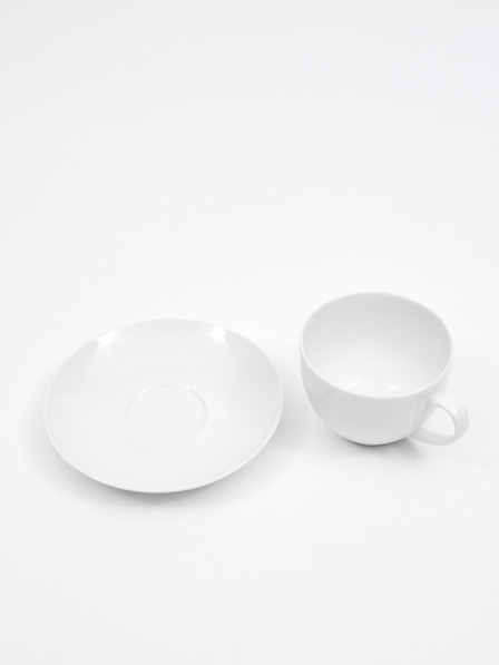 Maxwell & Williams Bílý porcelánový šálek s podšálkem Maxwell & Williams